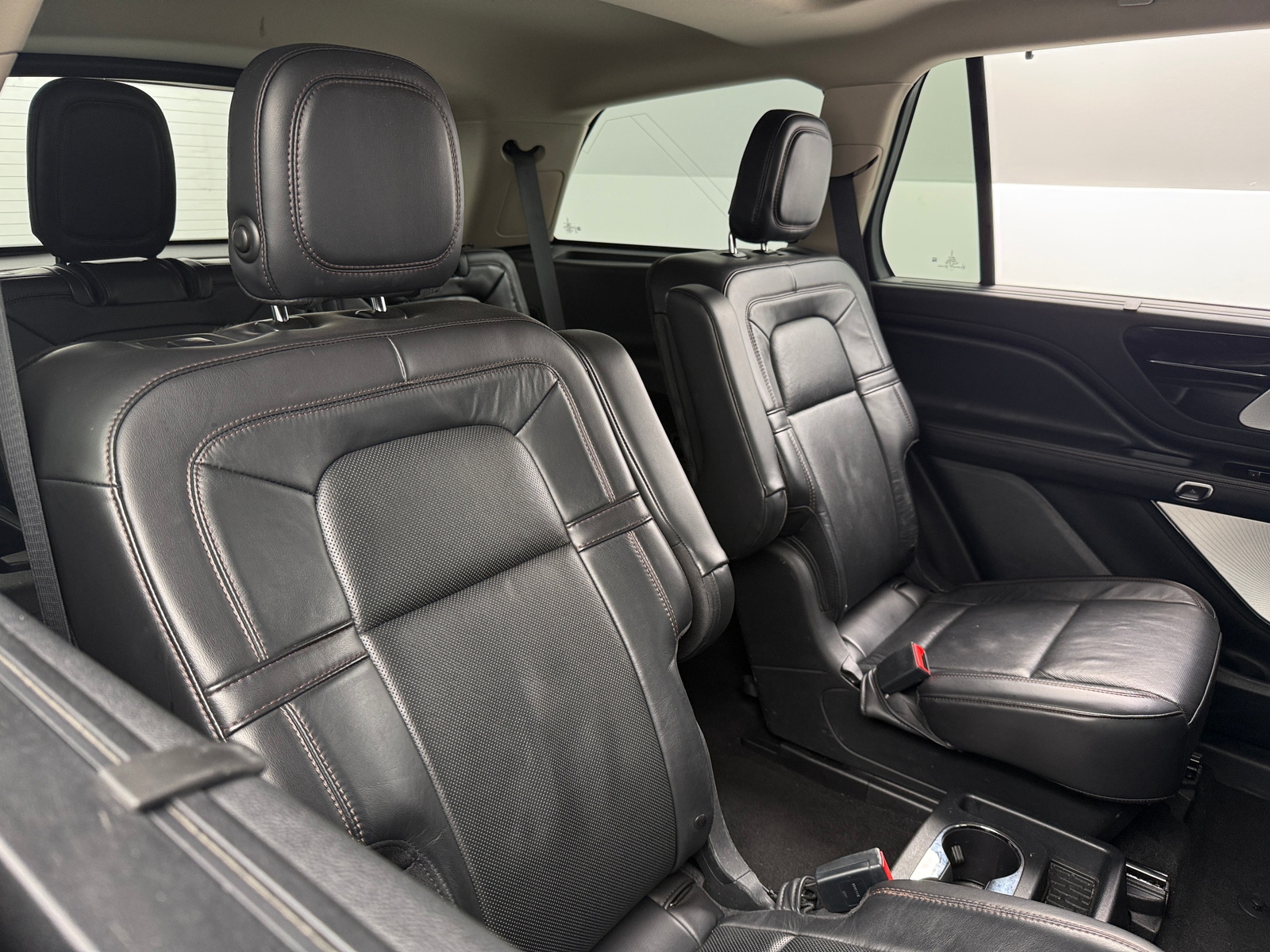 Thumbnail: 2020 Lincoln Aviator - 5