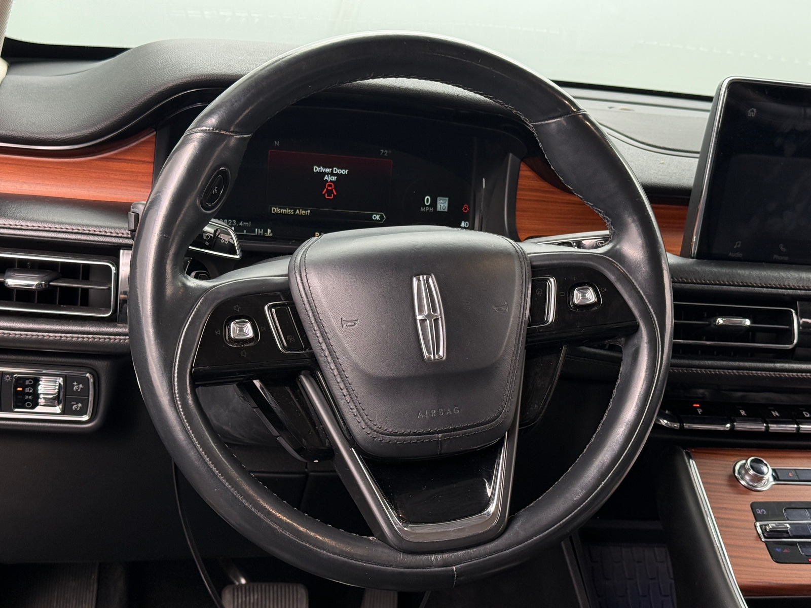 Thumbnail: 2020 Lincoln Aviator - 4