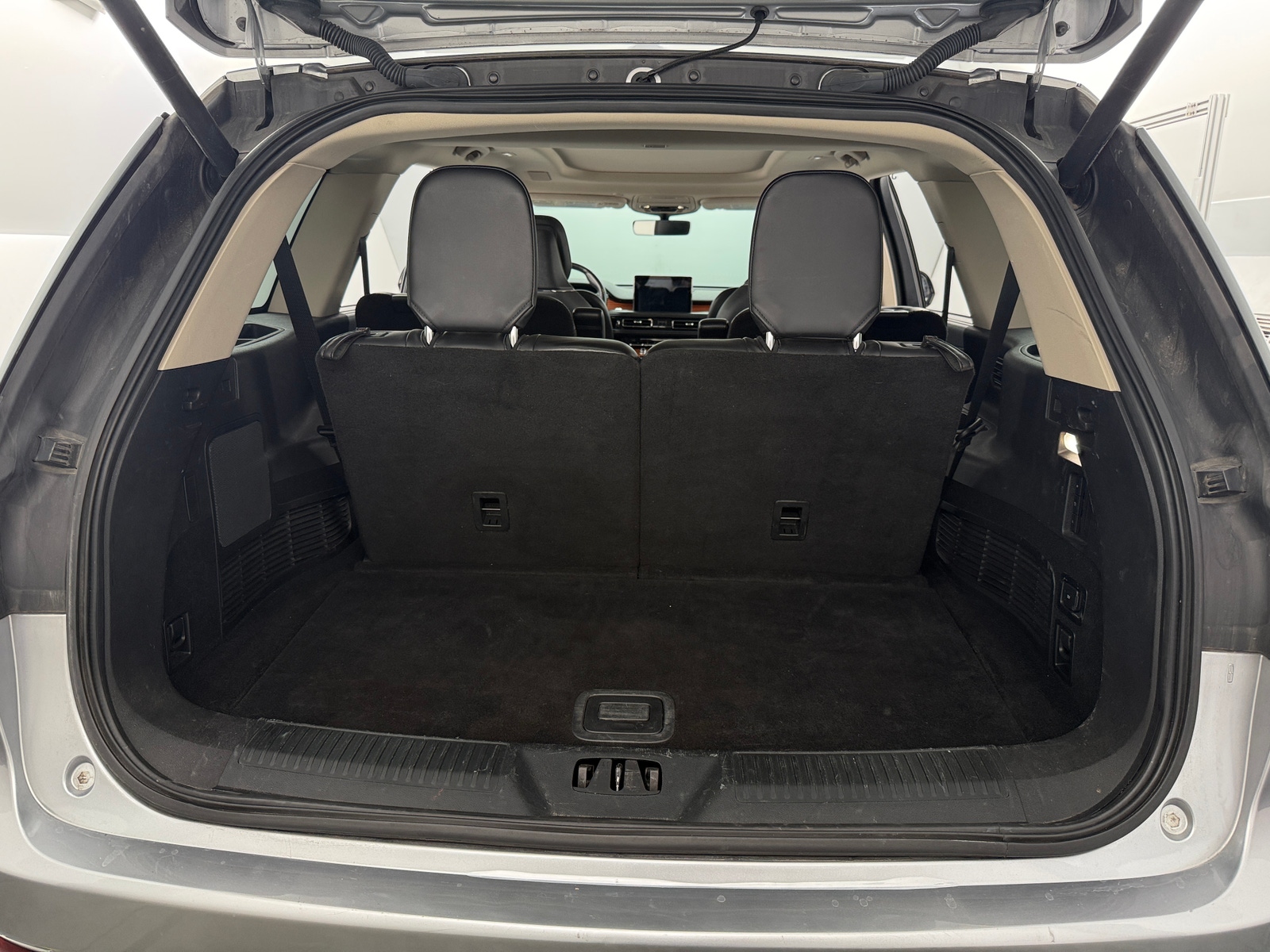 Thumbnail: 2020 Lincoln Aviator - 6