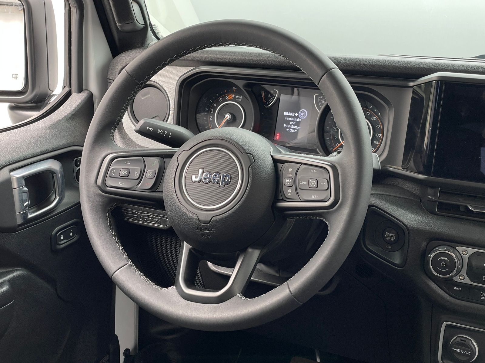 Thumbnail: 2025 Jeep Wrangler - 5