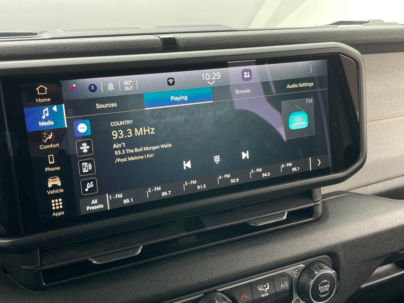 Thumbnail: 2025 Jeep Wrangler - 4