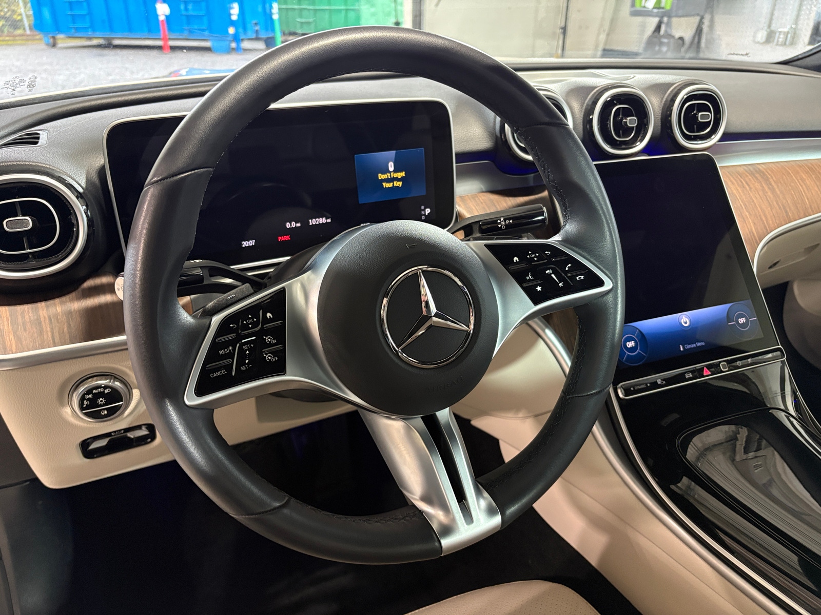 Thumbnail: 2025 Mercedes-Benz C-Class - 4