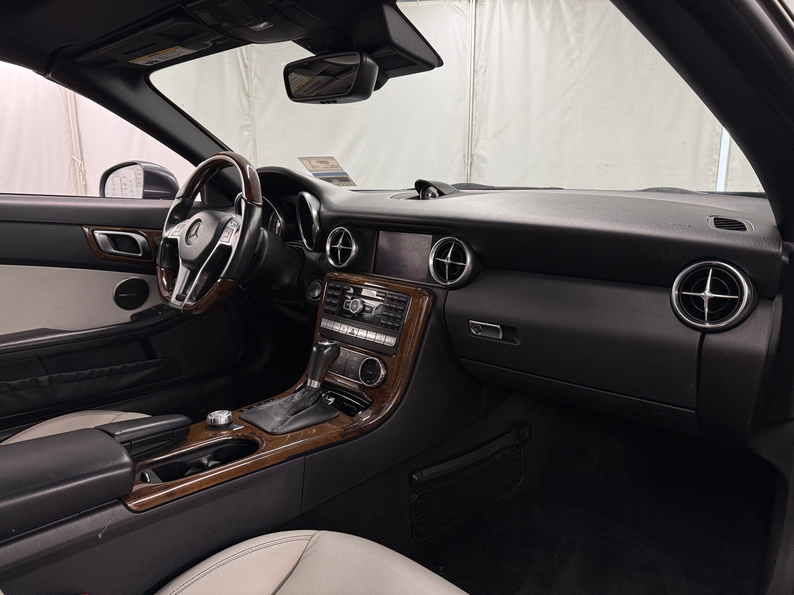 Thumbnail: 2014 Mercedes-Benz SLK - 2