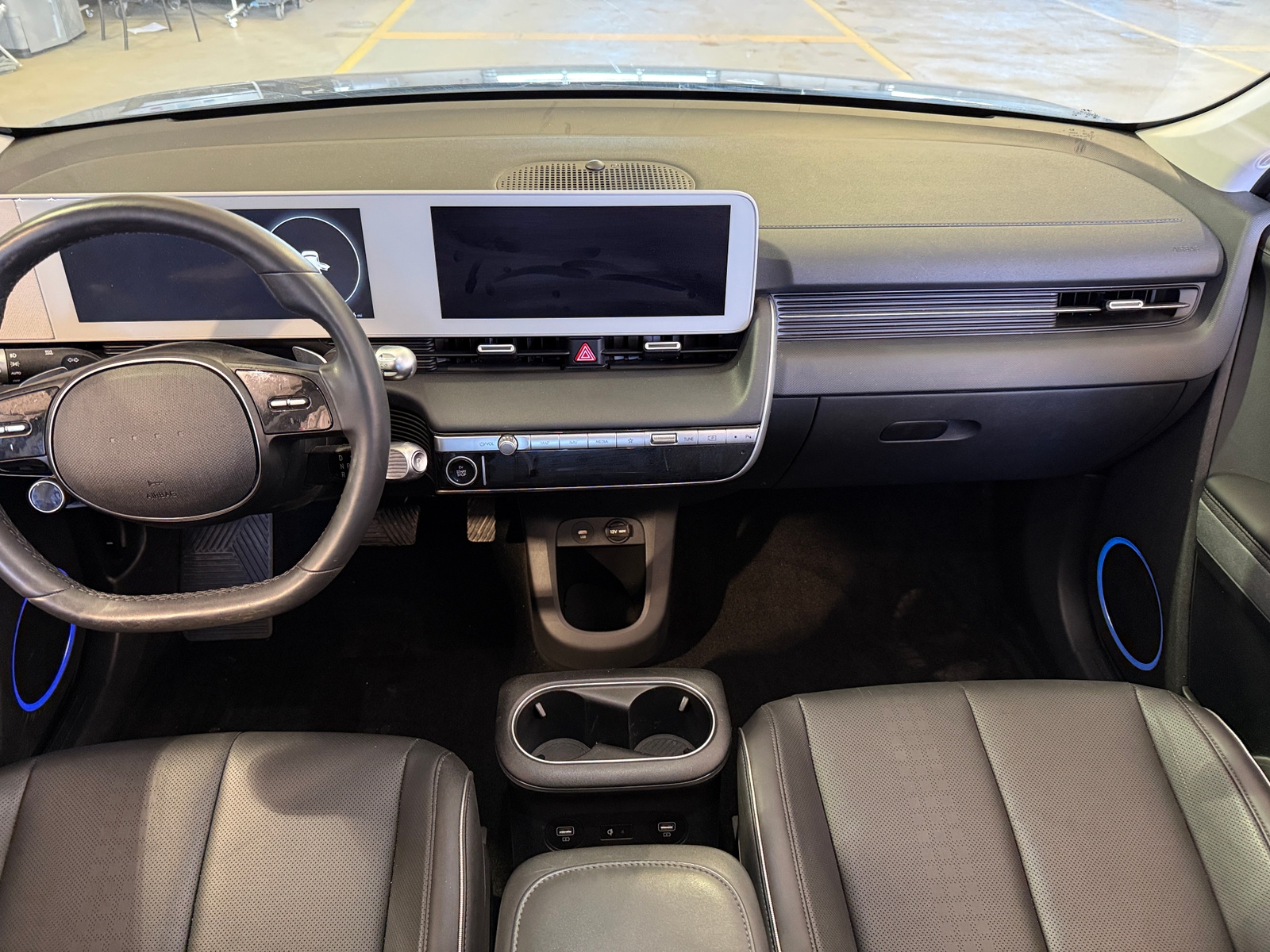 Thumbnail: 2022 Hyundai Ioniq 5 - 2