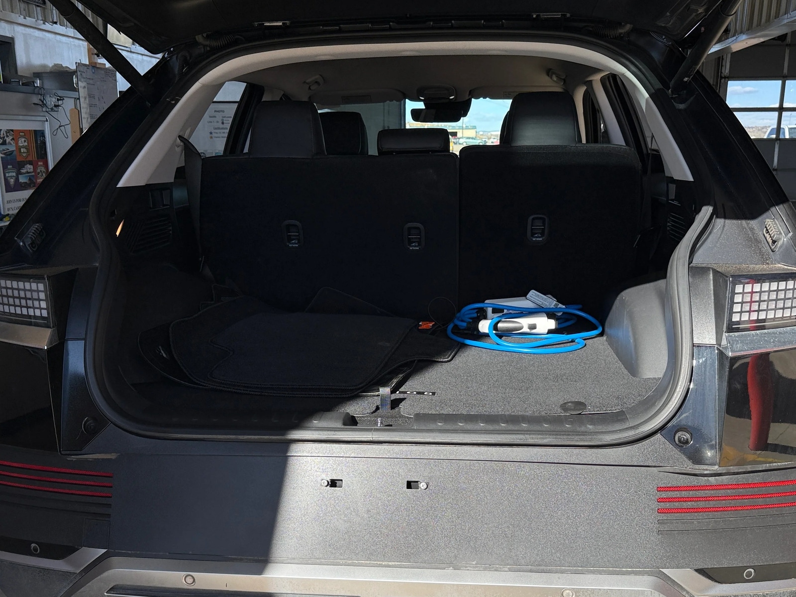 Thumbnail: 2022 Hyundai Ioniq 5 - 6