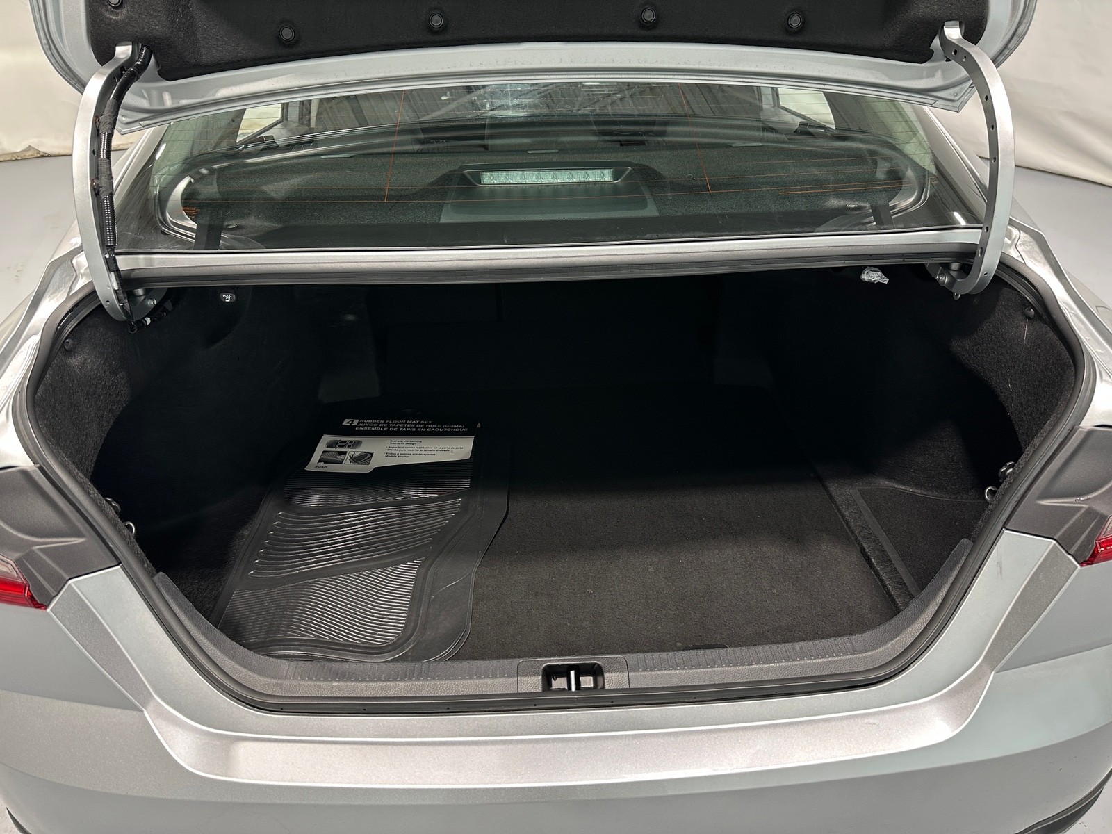 Thumbnail: 2025 Toyota Camry - 7