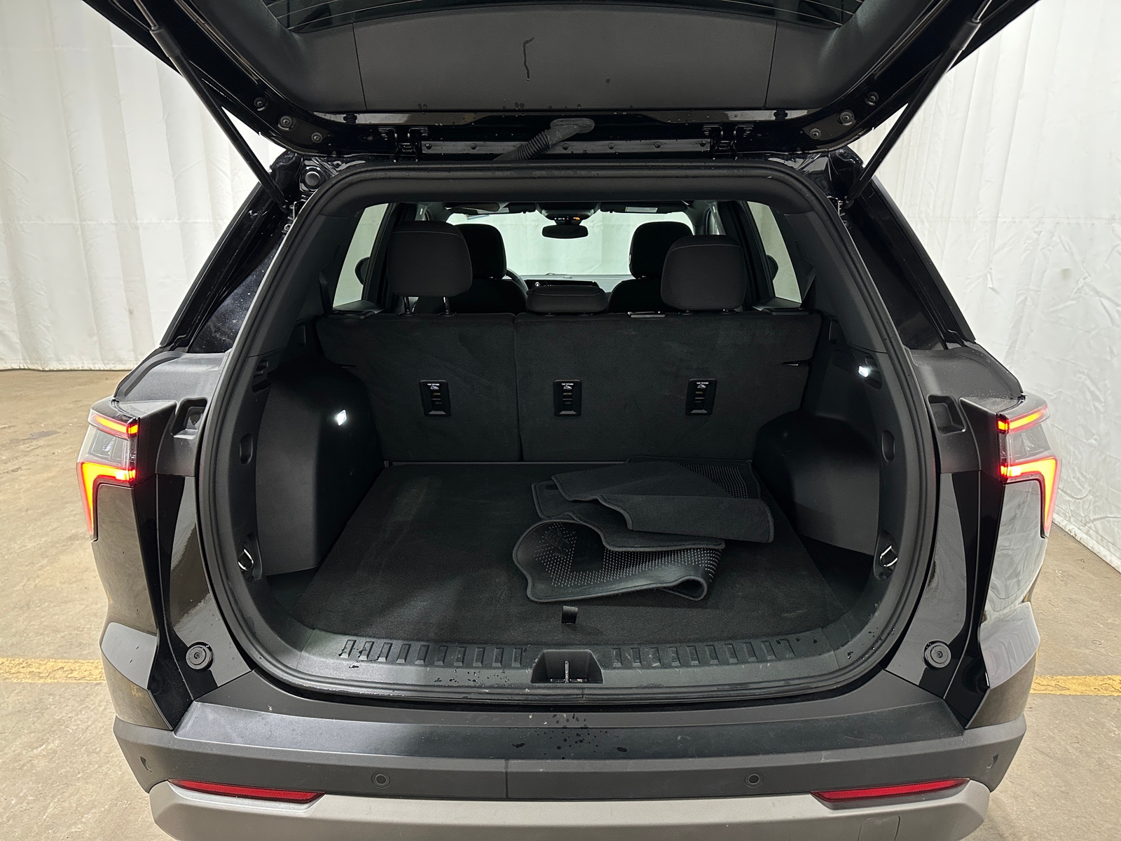 Thumbnail: 2025 Chevrolet Equinox - 7