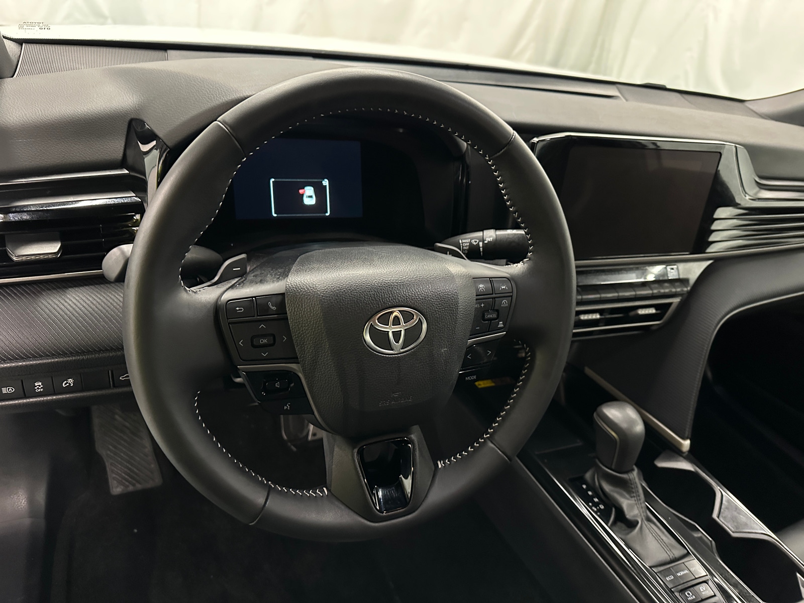 Thumbnail: 2025 Toyota Camry - 5