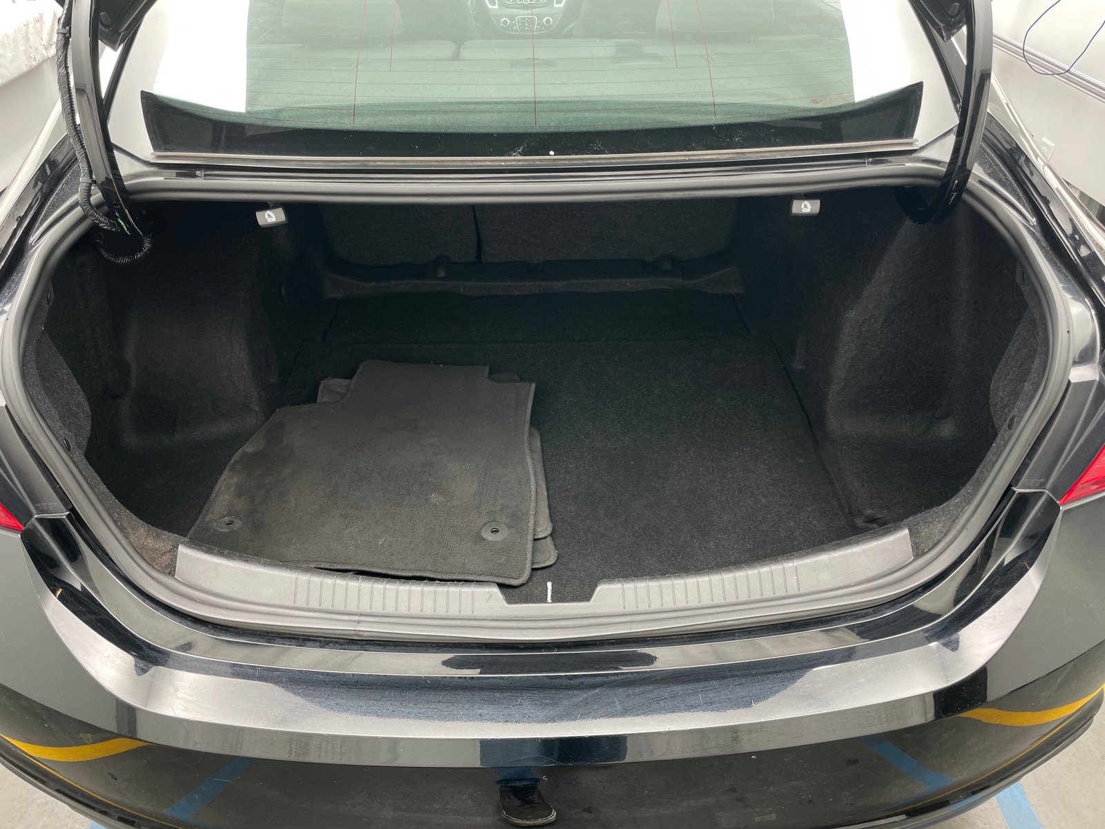 Thumbnail: 2023 Chevrolet Malibu - 7