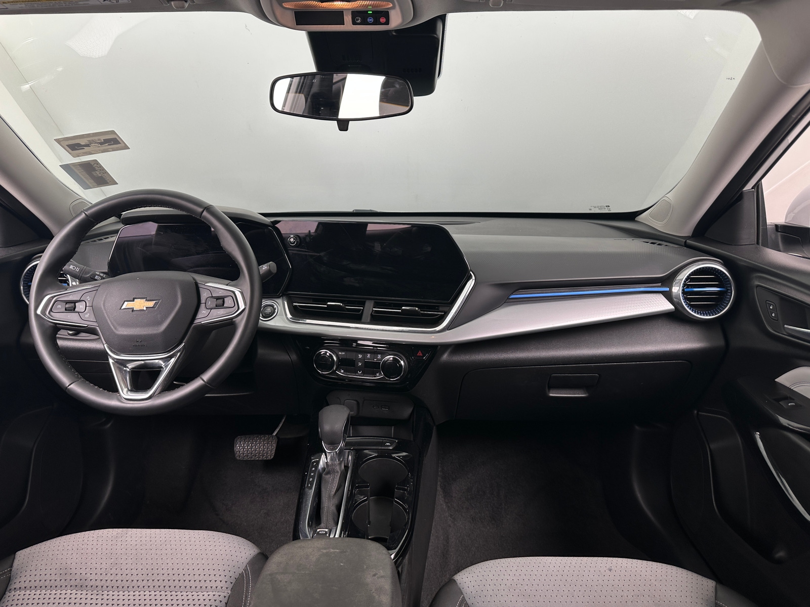 Thumbnail: 2025 Chevrolet Trax - 3
