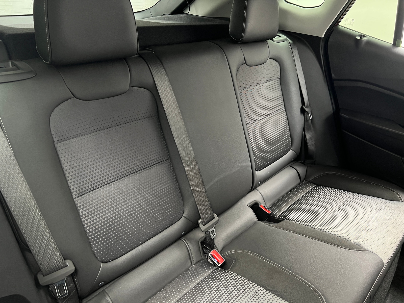 Thumbnail: 2025 Chevrolet Trax - 6