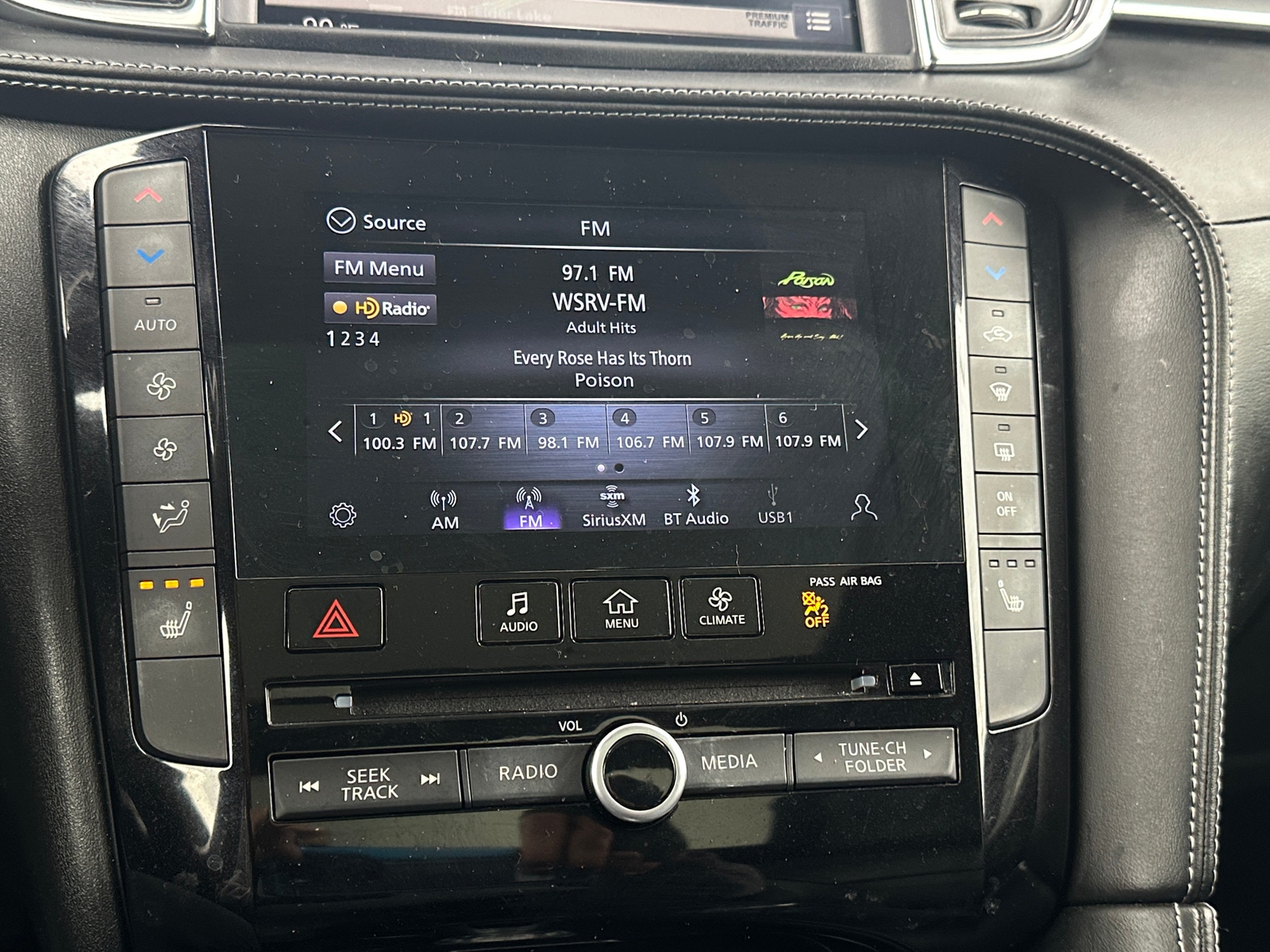 Thumbnail: 2020 INFINITI QX50 - 3