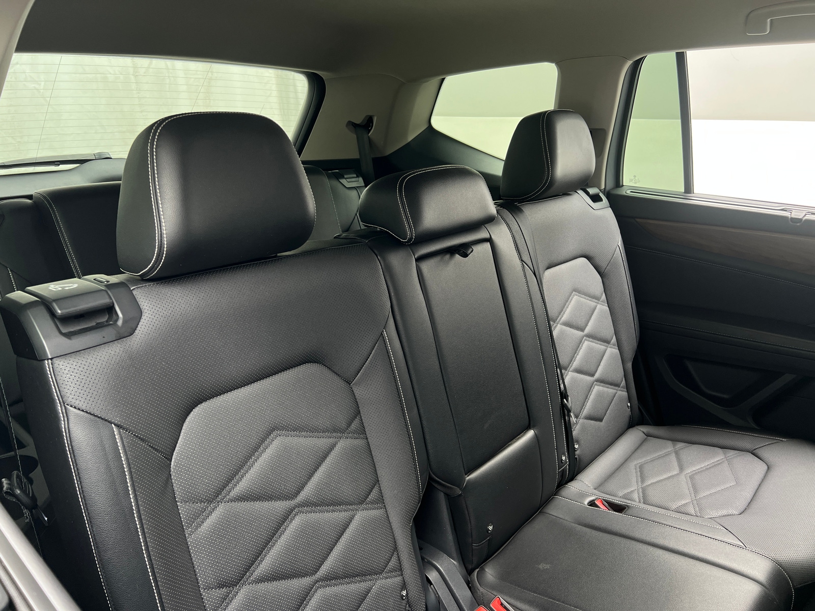 Thumbnail: 2024 Volkswagen Atlas - 5