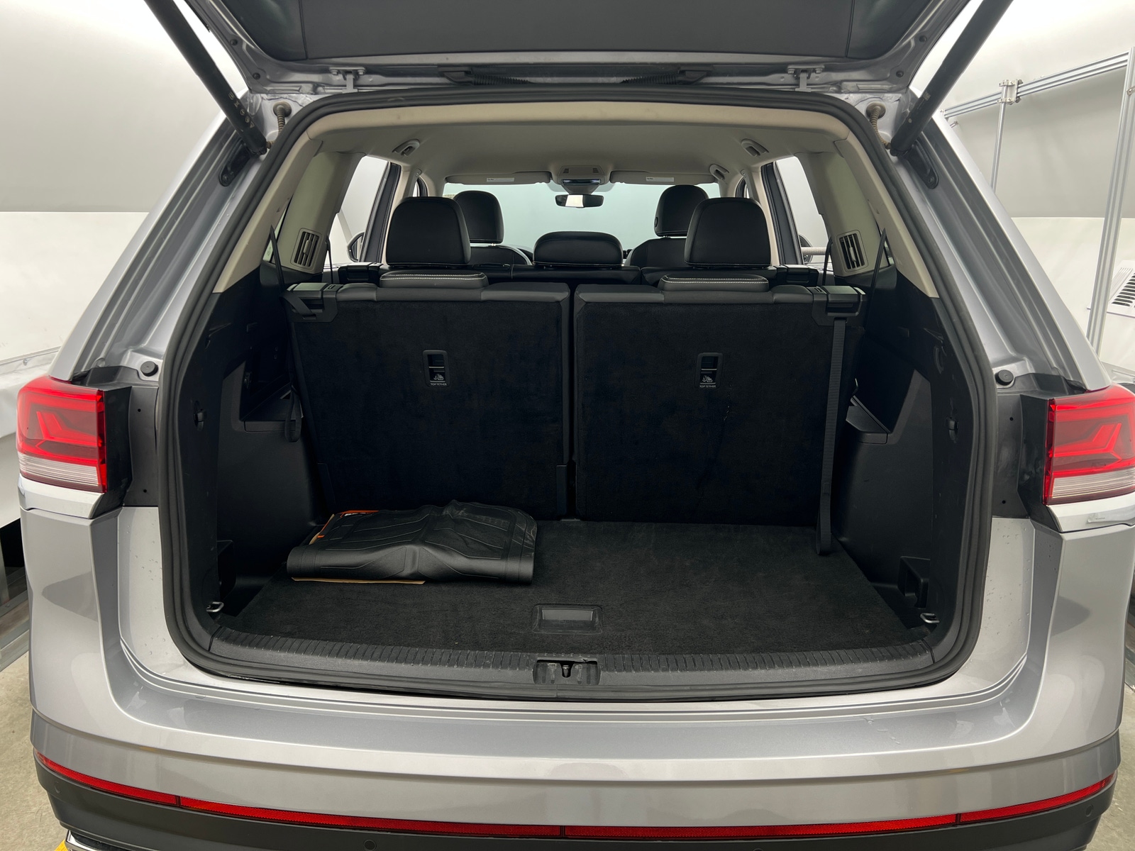 Thumbnail: 2024 Volkswagen Atlas - 6