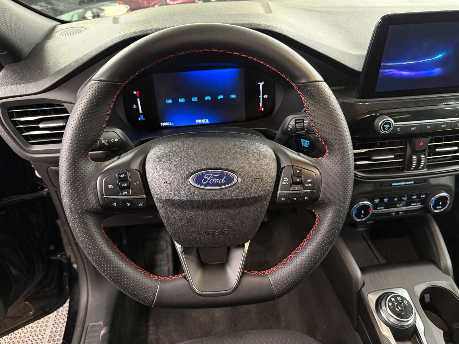 Thumbnail: 2025 Ford Escape - 5