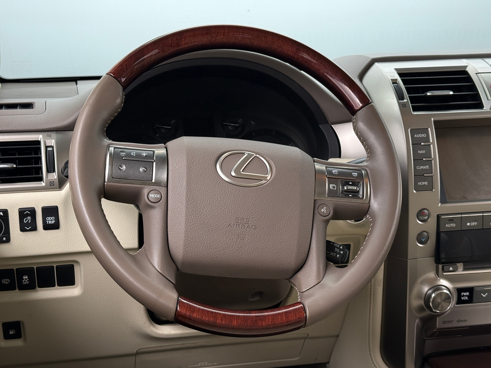 Thumbnail: 2015 Lexus GX - 4