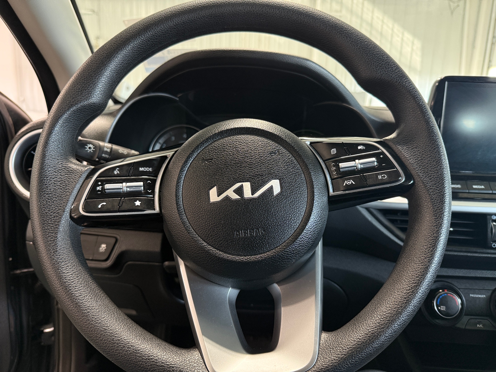 Thumbnail: 2024 Kia Forte - 5