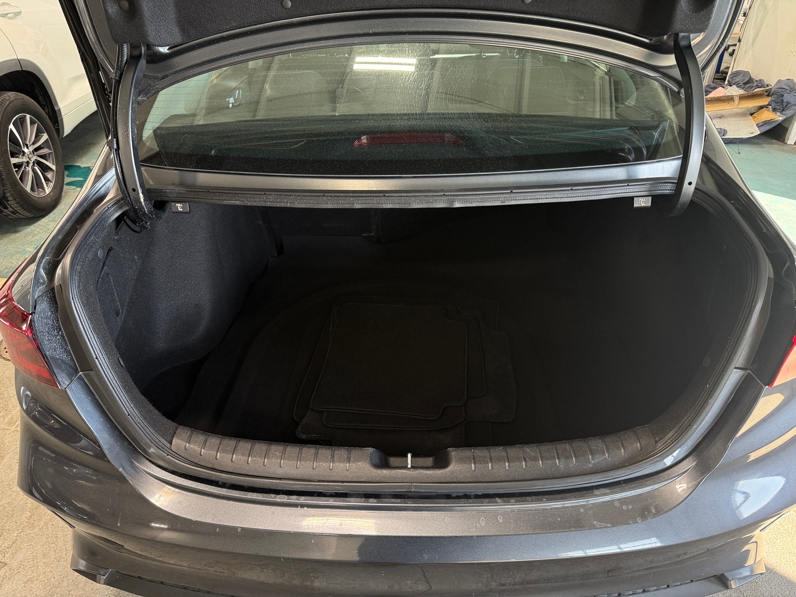 Thumbnail: 2024 Kia Forte - 7