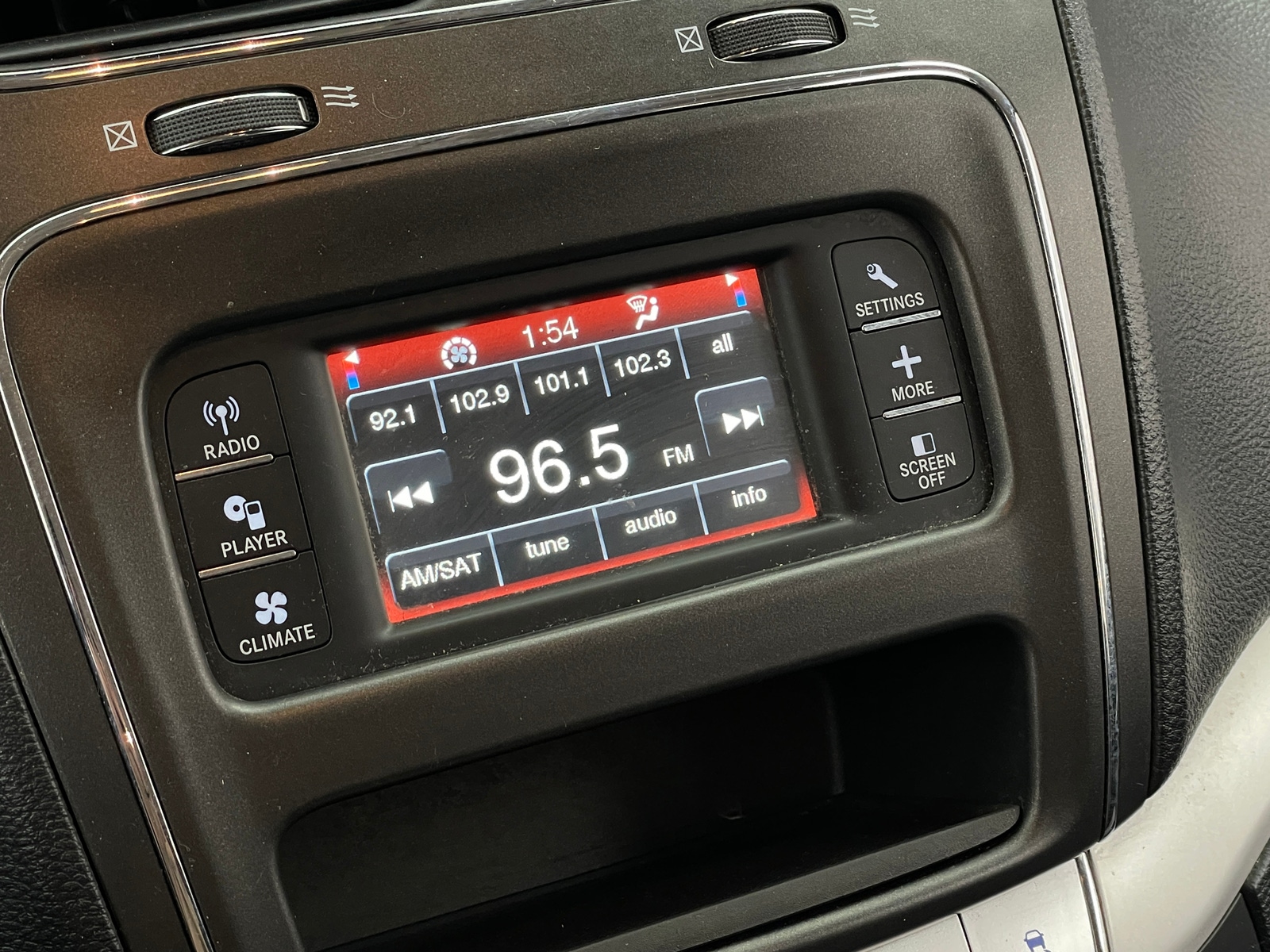 Thumbnail: 2020 Dodge Journey - 4