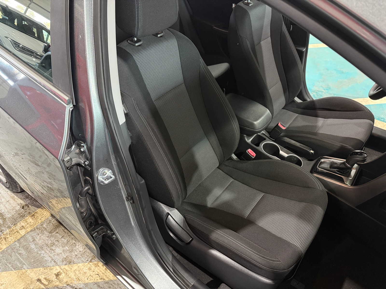 Thumbnail: 2017 Hyundai Elantra - 2