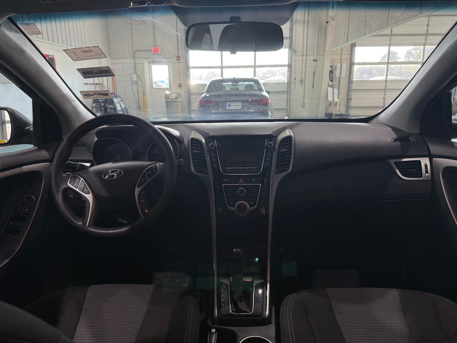 Thumbnail: 2017 Hyundai Elantra - 3