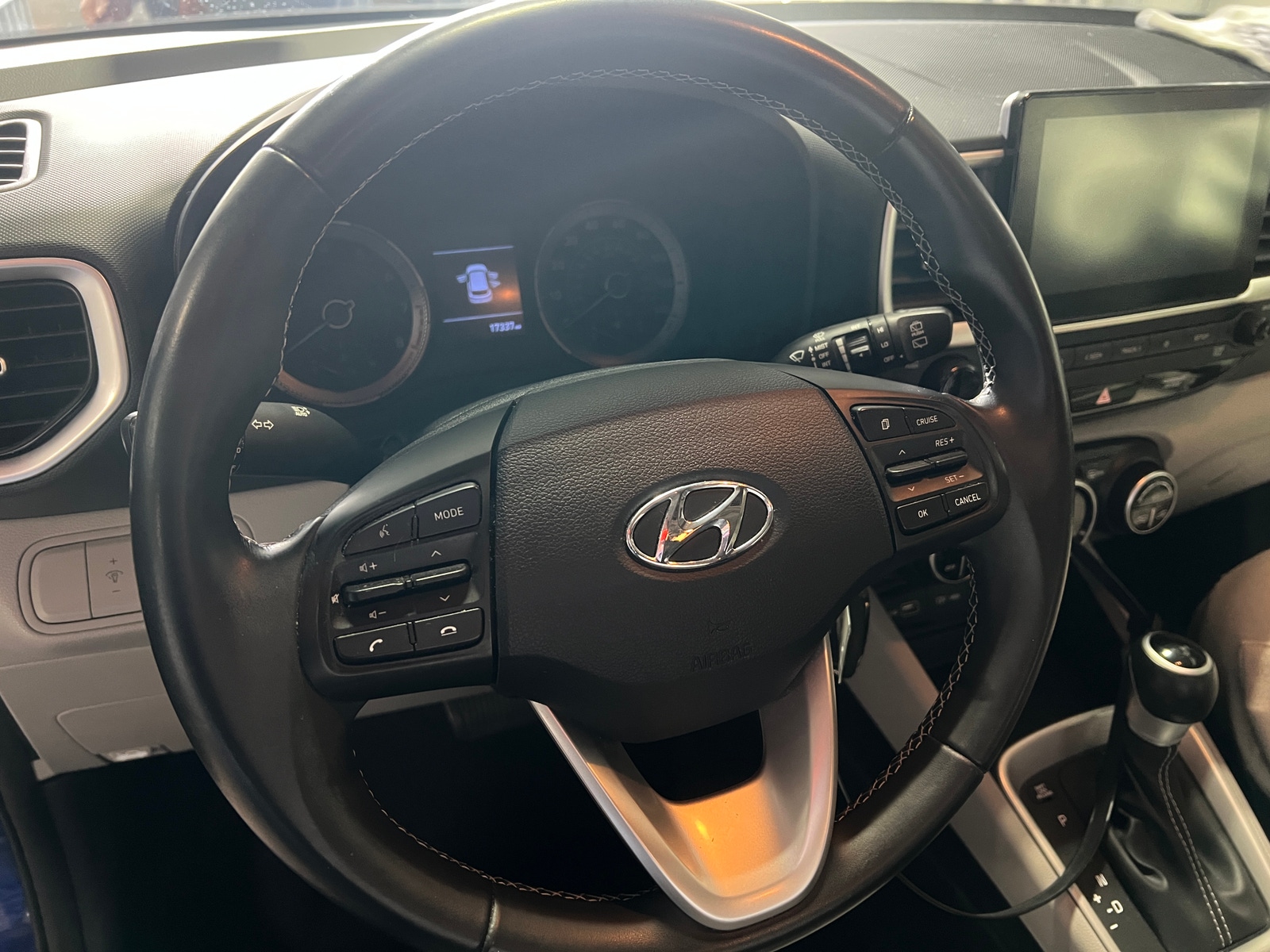 Thumbnail: 2022 Hyundai Venue - 5