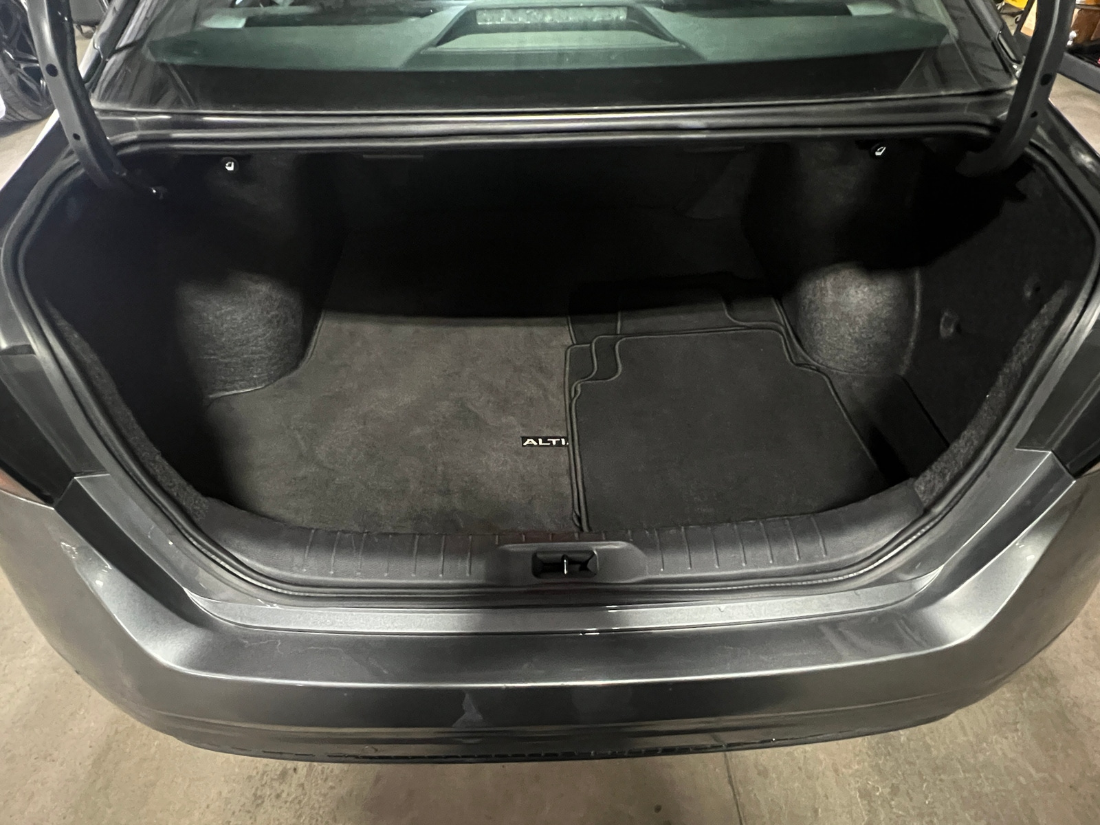 Thumbnail: 2025 Nissan Altima - 7