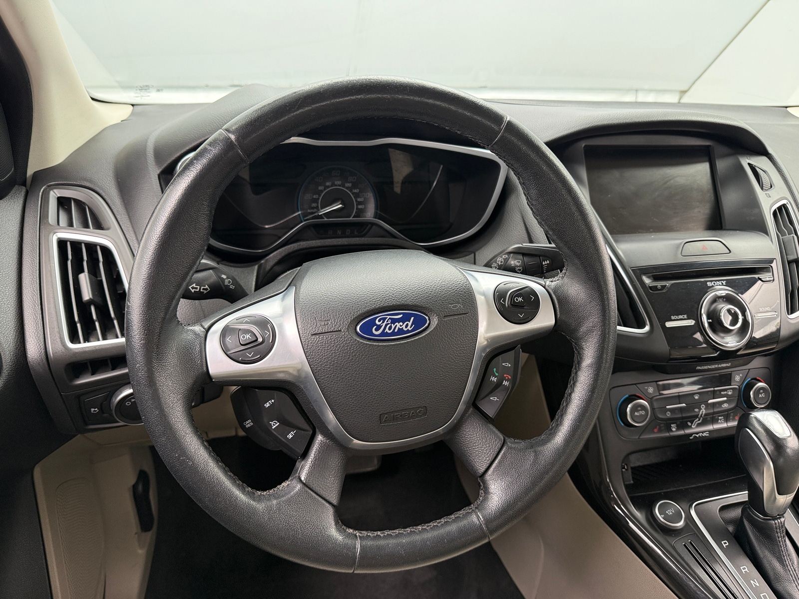 Thumbnail: 2015 Ford Focus - 4