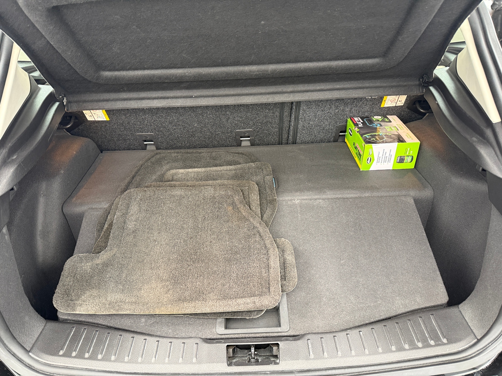 Thumbnail: 2015 Ford Focus - 6