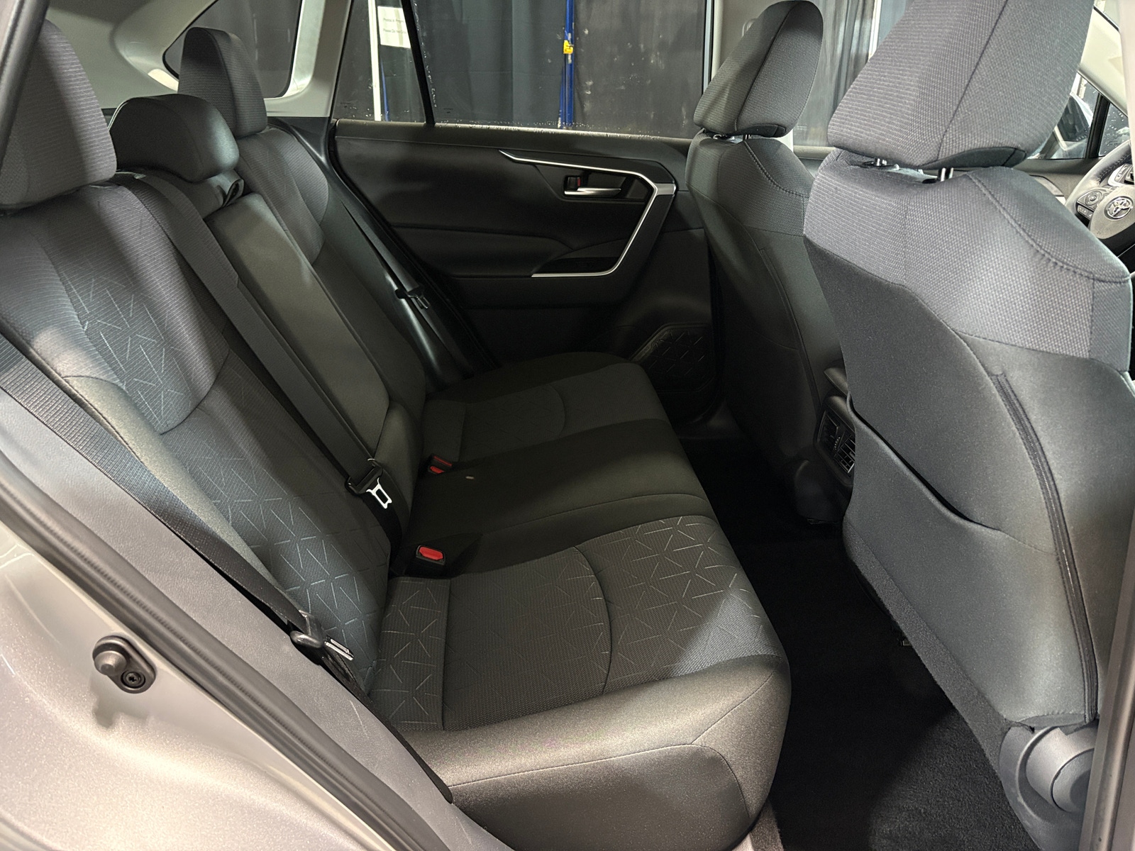 Thumbnail: 2025 Toyota RAV4 - 6