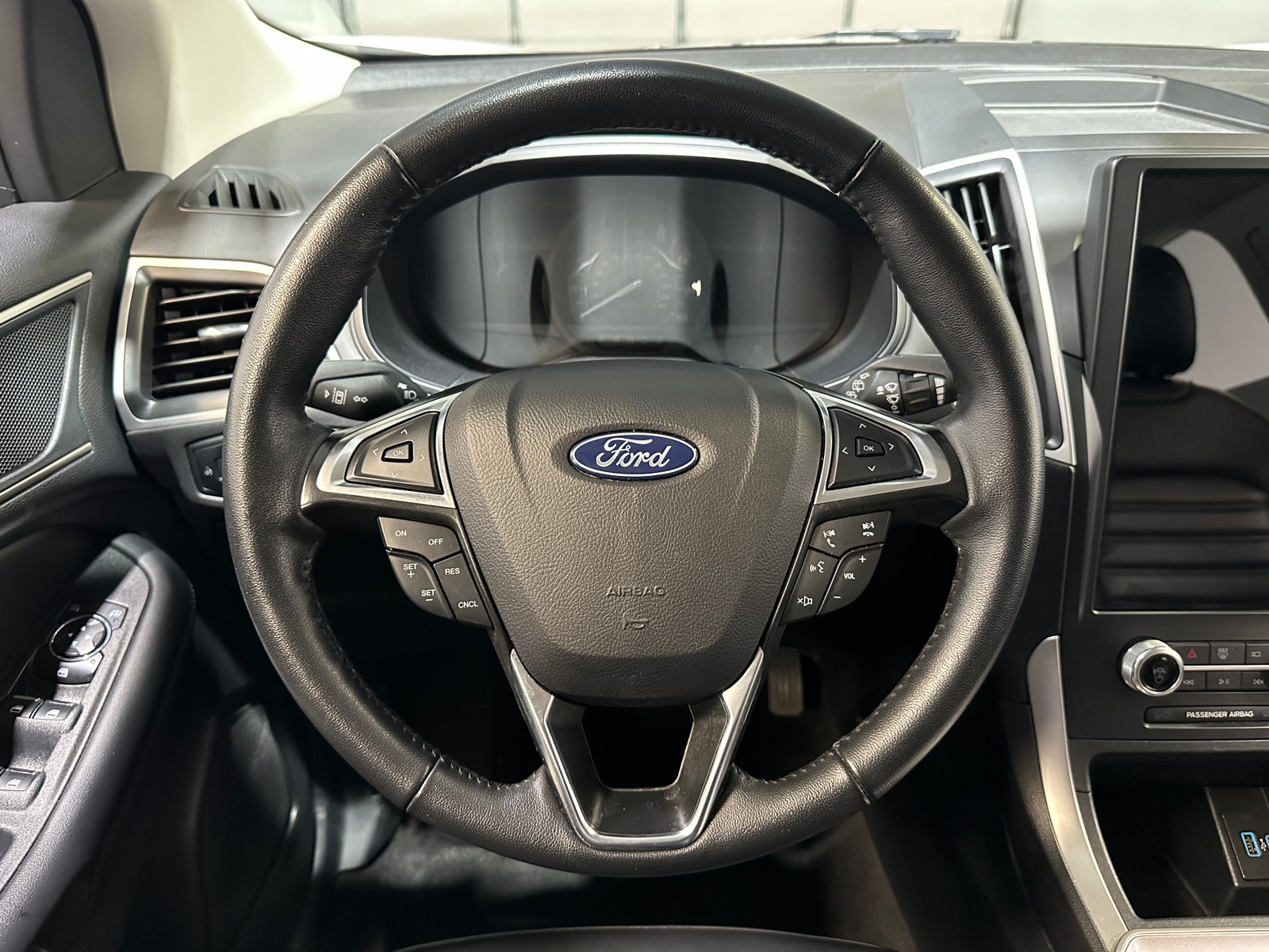 Thumbnail: 2024 Ford Edge - 4