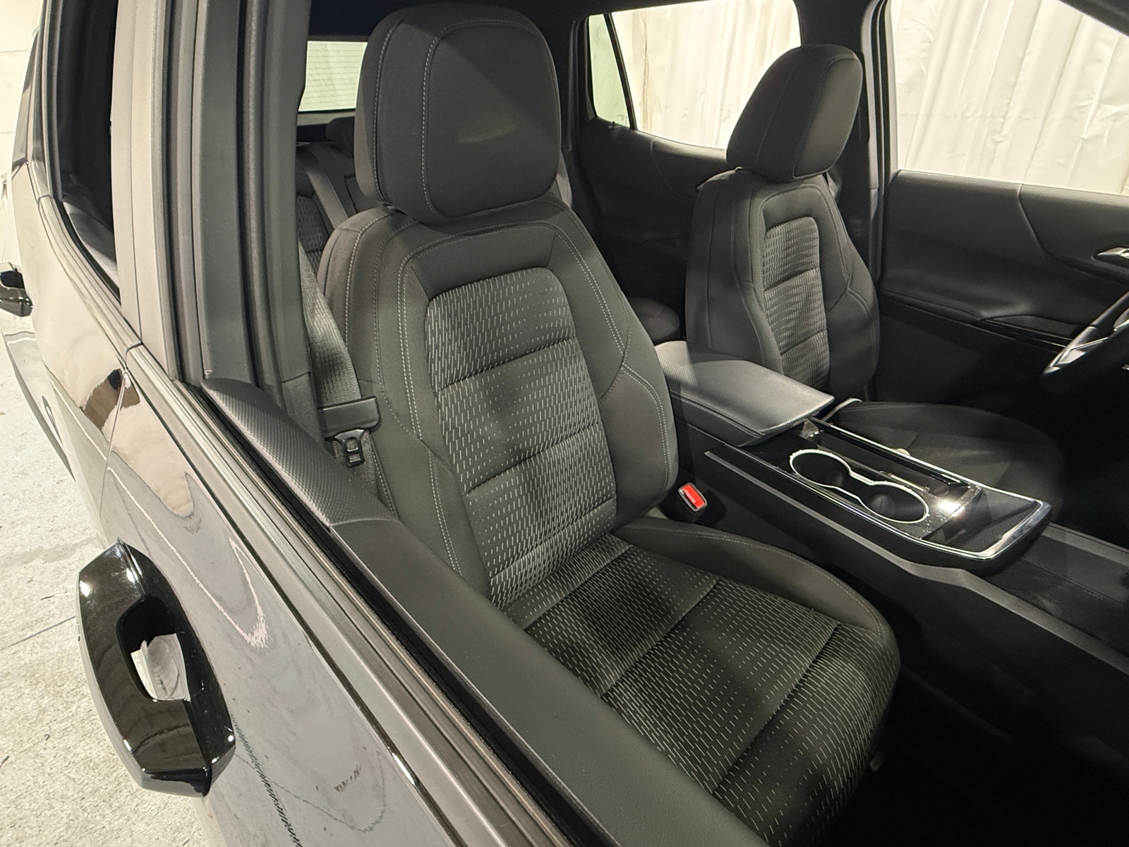 Thumbnail: 2025 Chevrolet Equinox - 2