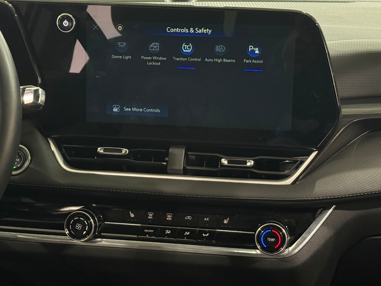 Thumbnail: 2025 Chevrolet Equinox - 4