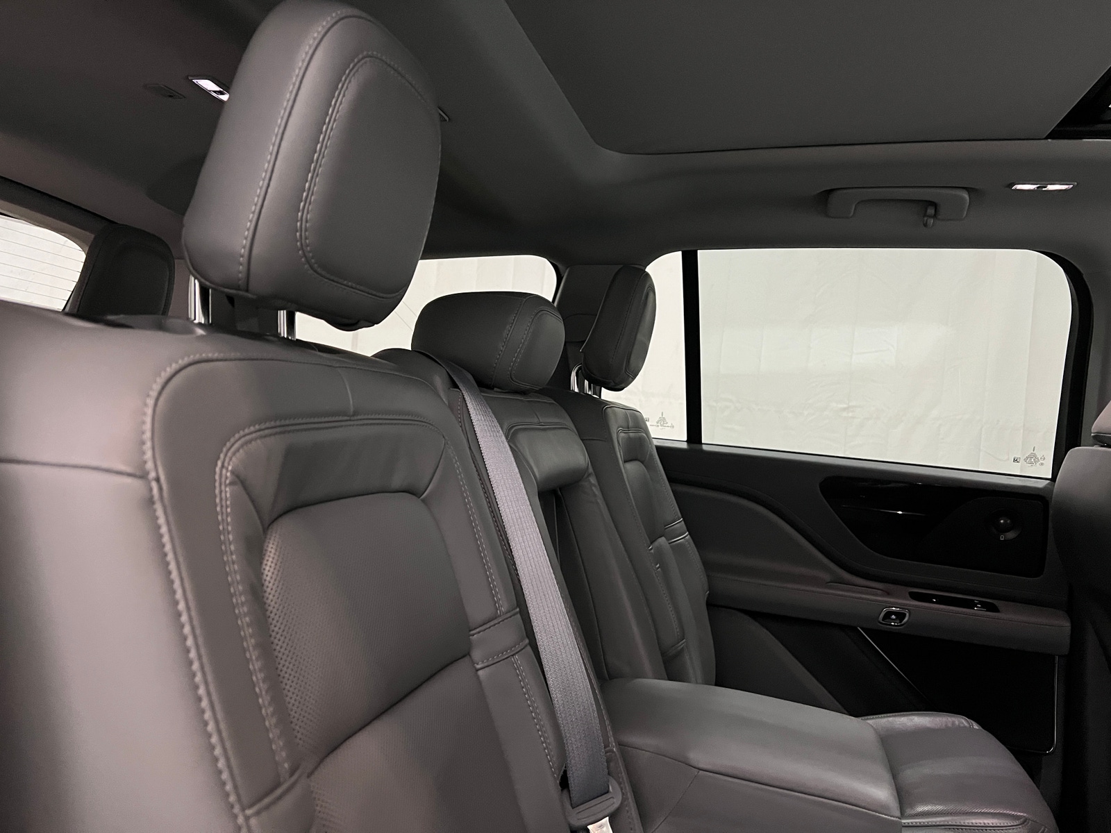 Thumbnail: 2021 Lincoln Aviator - 5