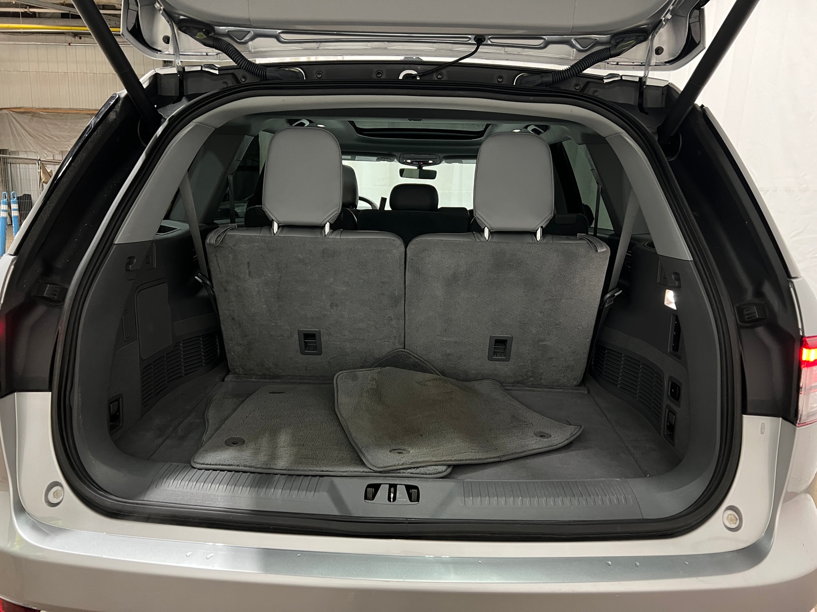 Thumbnail: 2021 Lincoln Aviator - 6