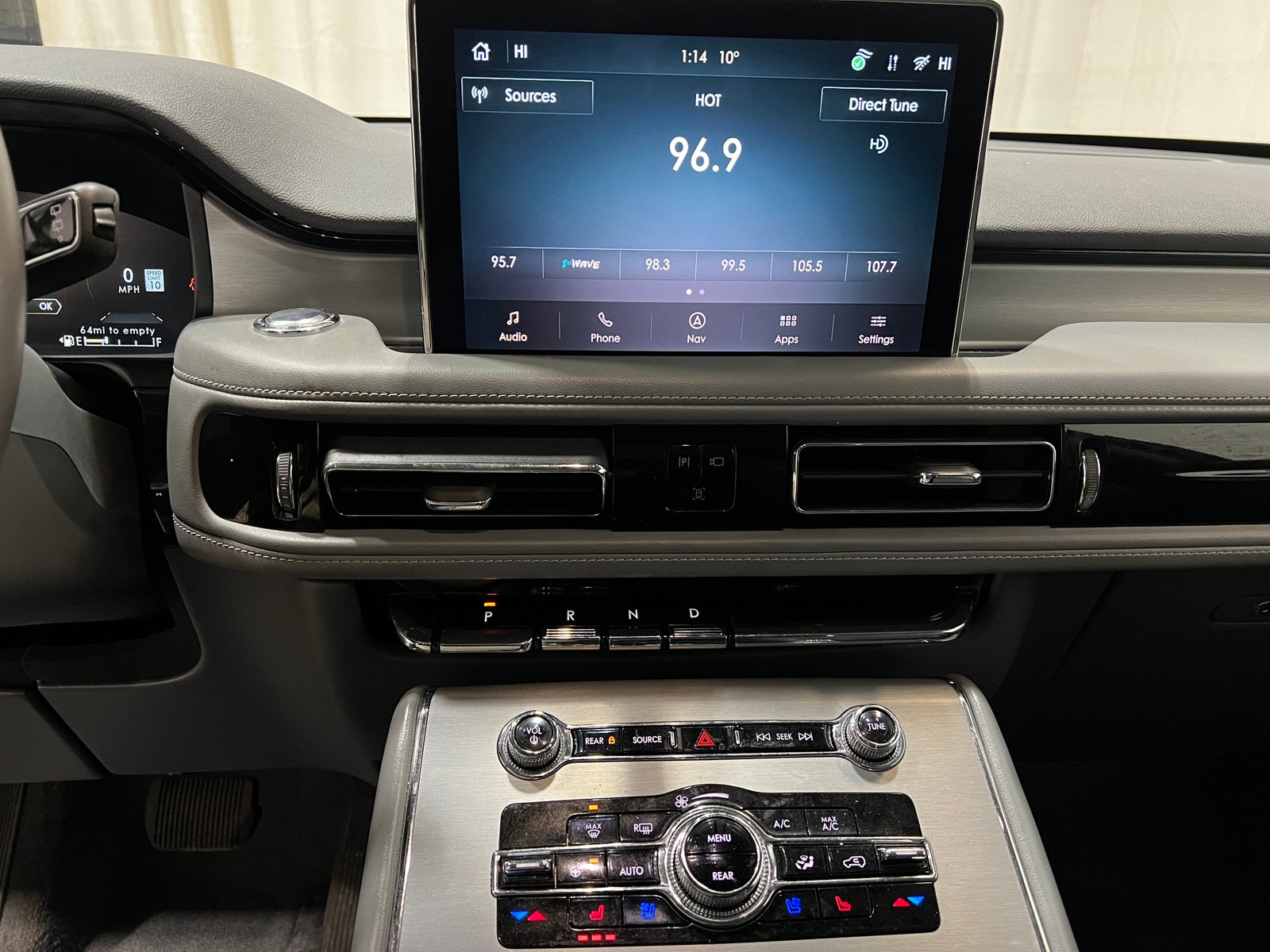 Thumbnail: 2021 Lincoln Aviator - 3