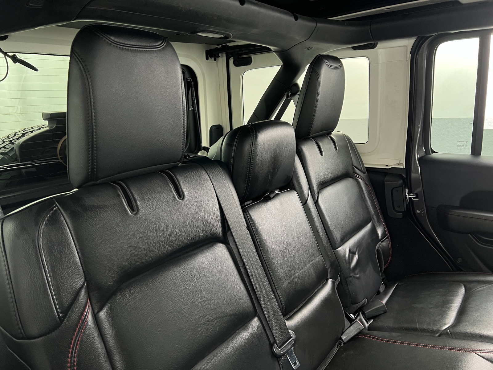 Thumbnail: 2019 Jeep Wrangler - 5