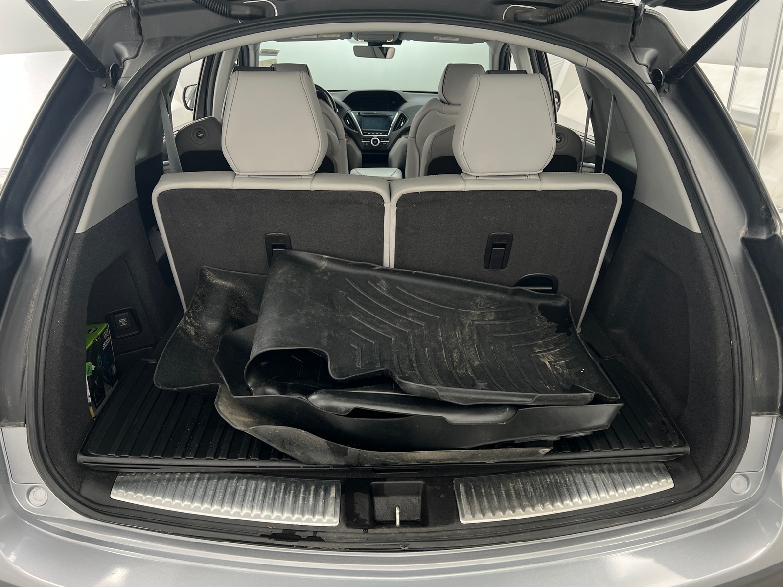 Thumbnail: 2019 Acura MDX - 6