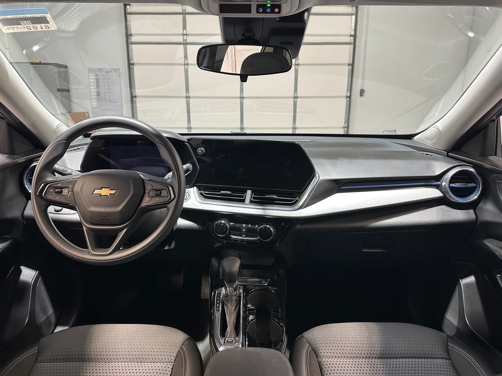 Thumbnail: 2025 Chevrolet Trax - 3