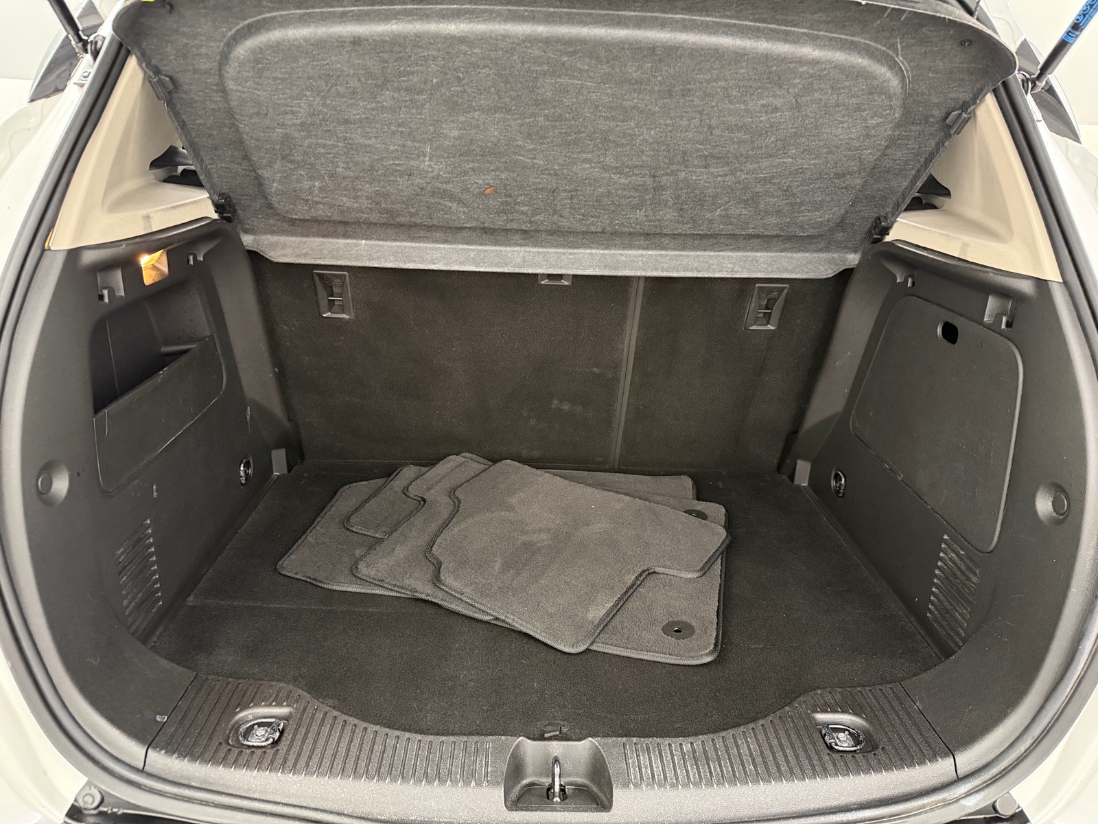 Thumbnail: 2019 Buick Encore - 7