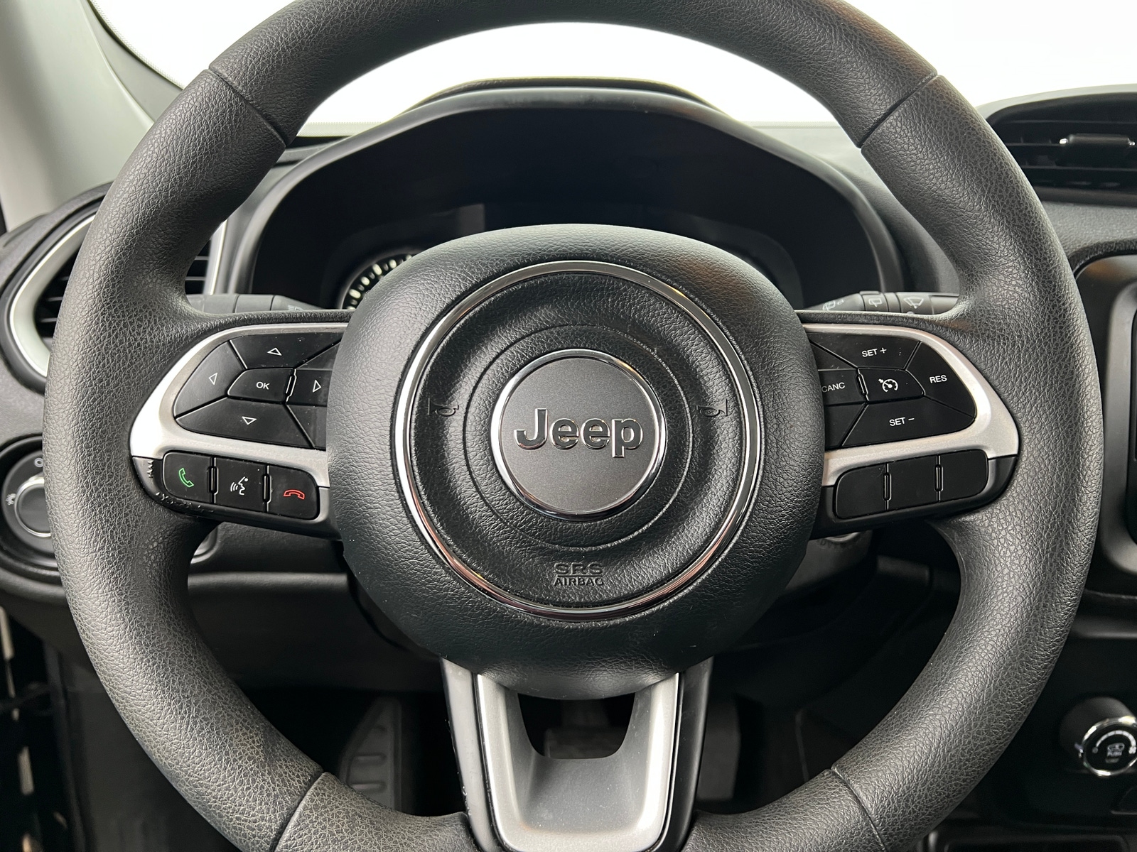 Thumbnail: 2020 Jeep Renegade - 5