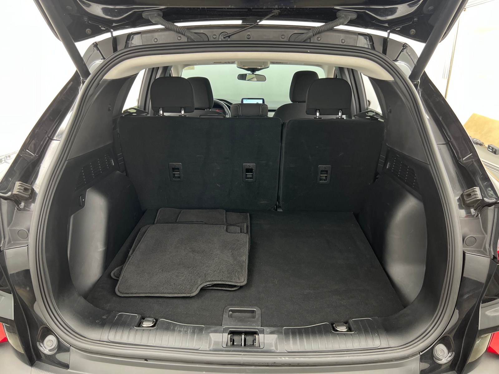 Thumbnail: 2023 Ford Escape - 7