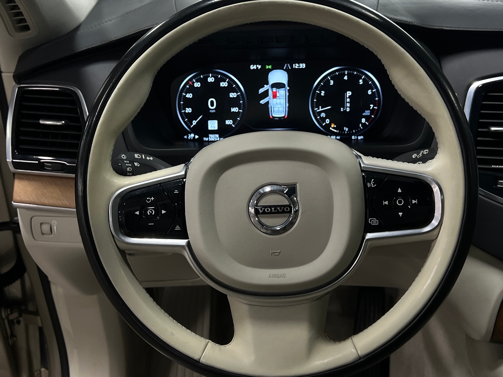 Thumbnail: 2016 Volvo XC90 - 4