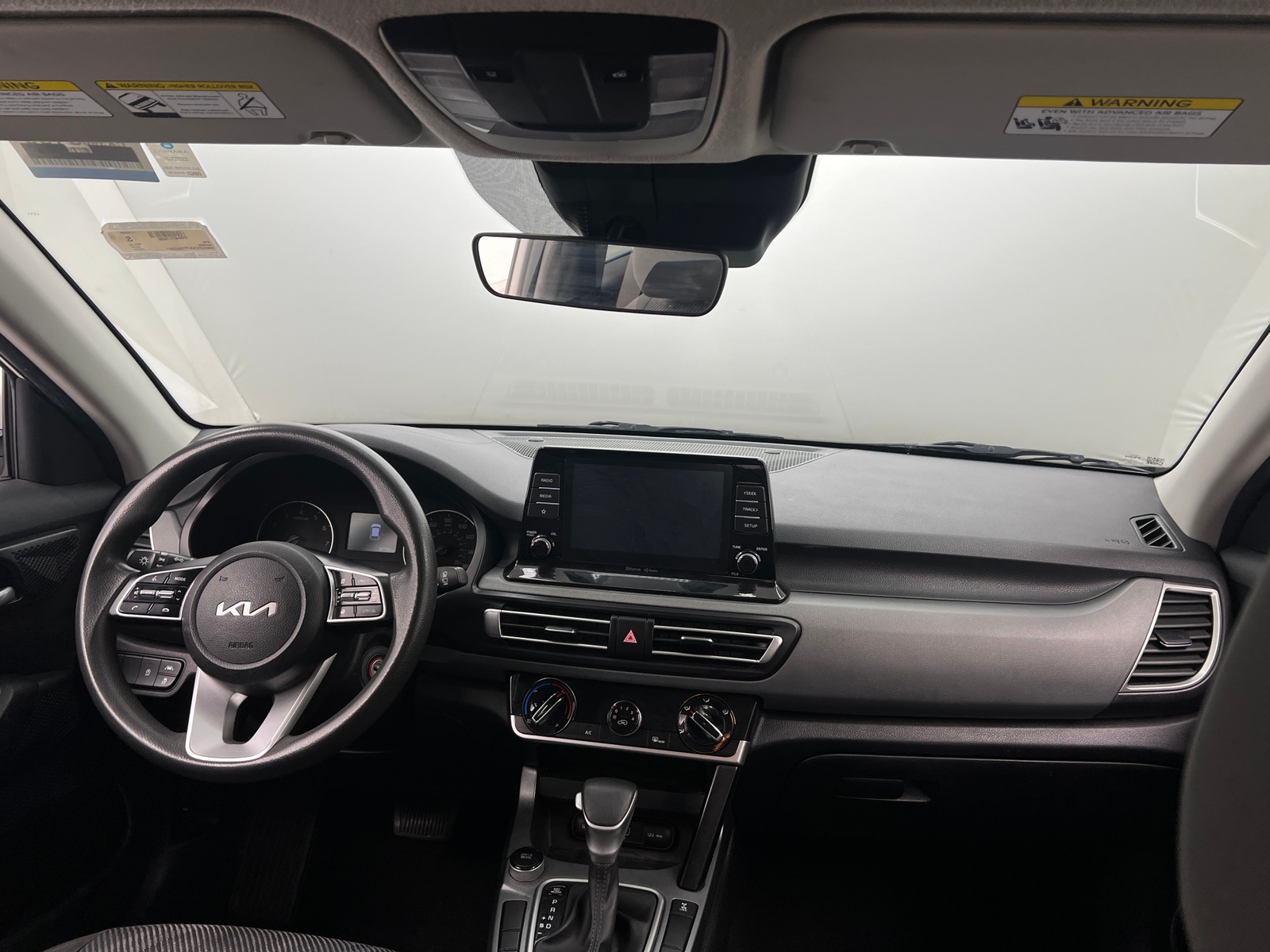 Thumbnail: 2023 Kia Seltos - 3