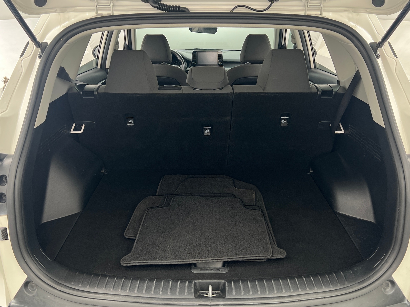 Thumbnail: 2023 Kia Seltos - 7