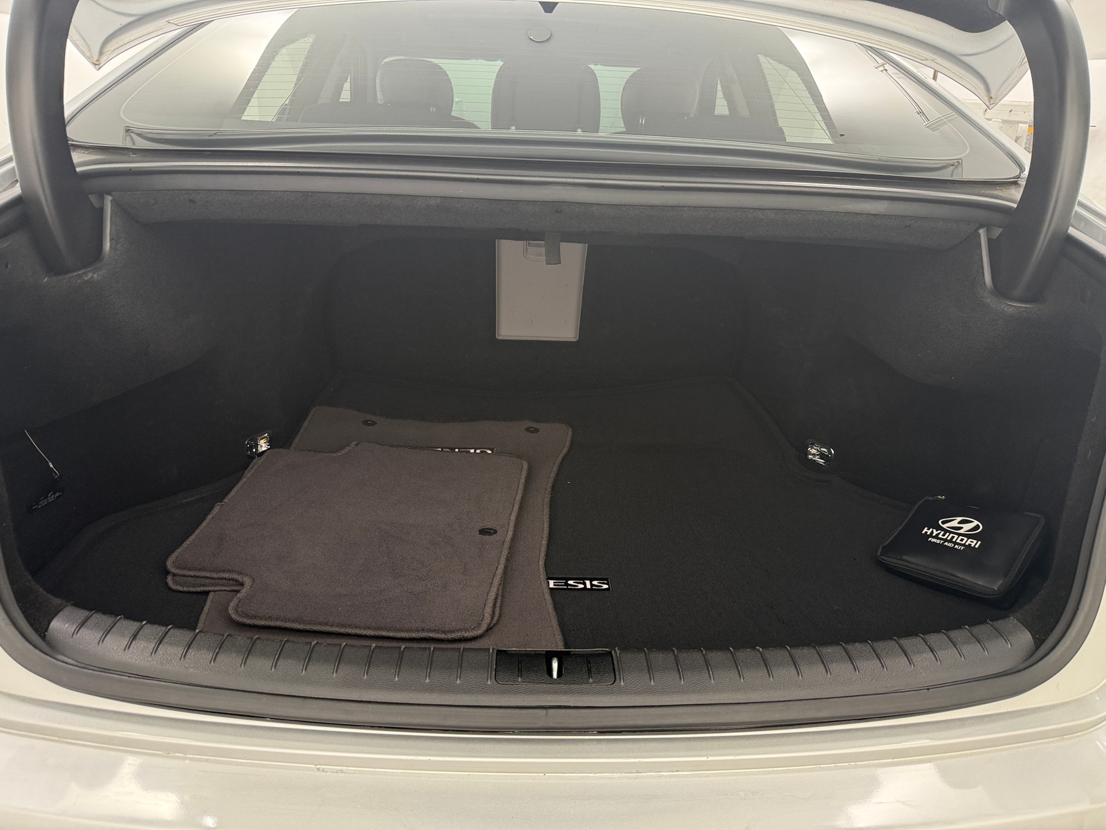 Thumbnail: 2016 Hyundai Genesis - 6