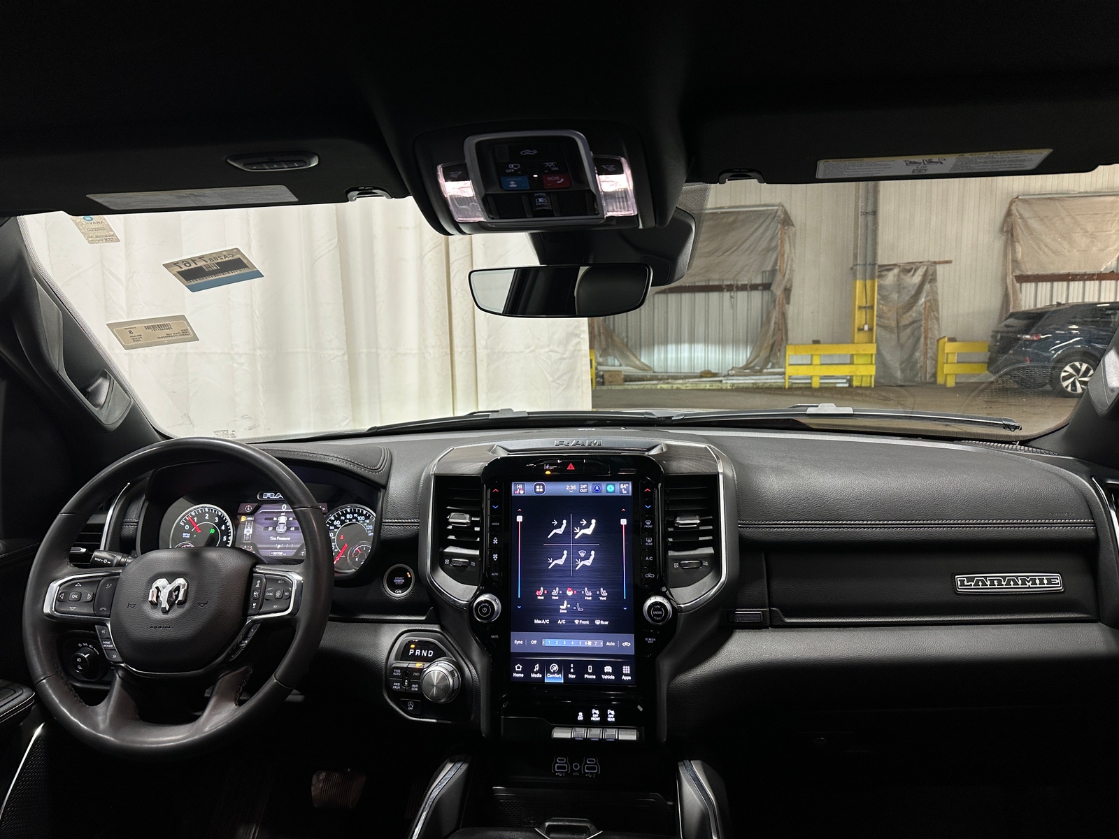 Thumbnail: 2025 RAM 1500 - 2