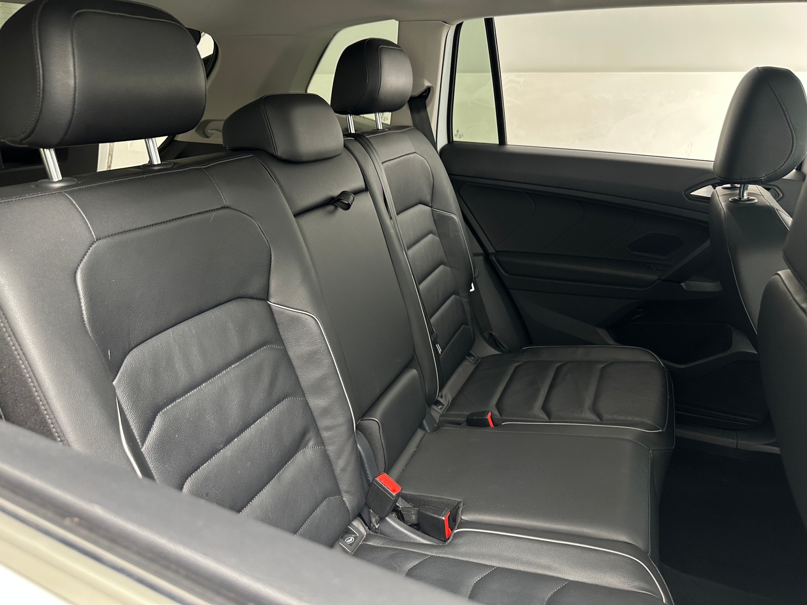 Thumbnail: 2019 Volkswagen Tiguan - 5