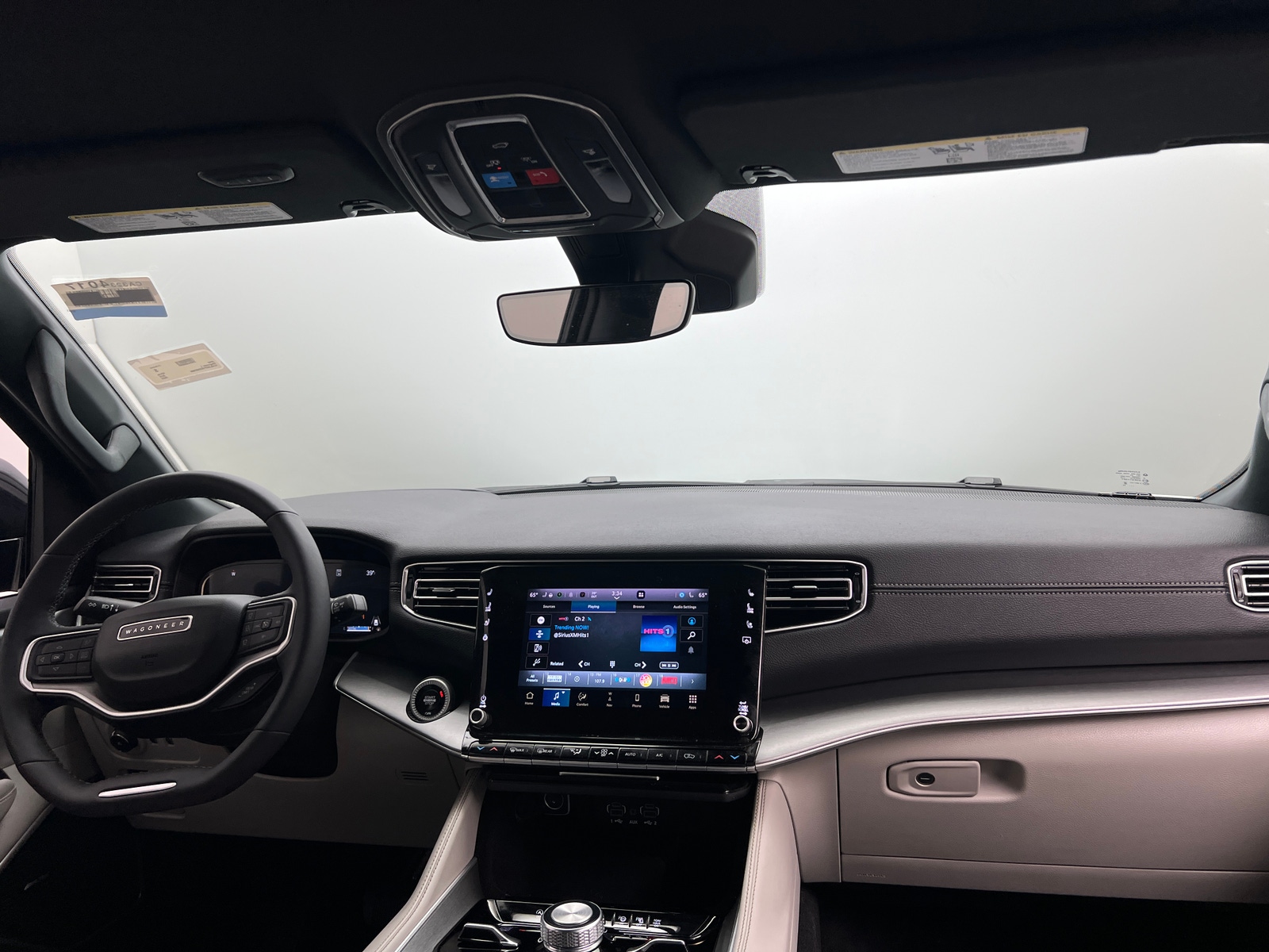 Thumbnail: 2025 Jeep Wagoneer - 2