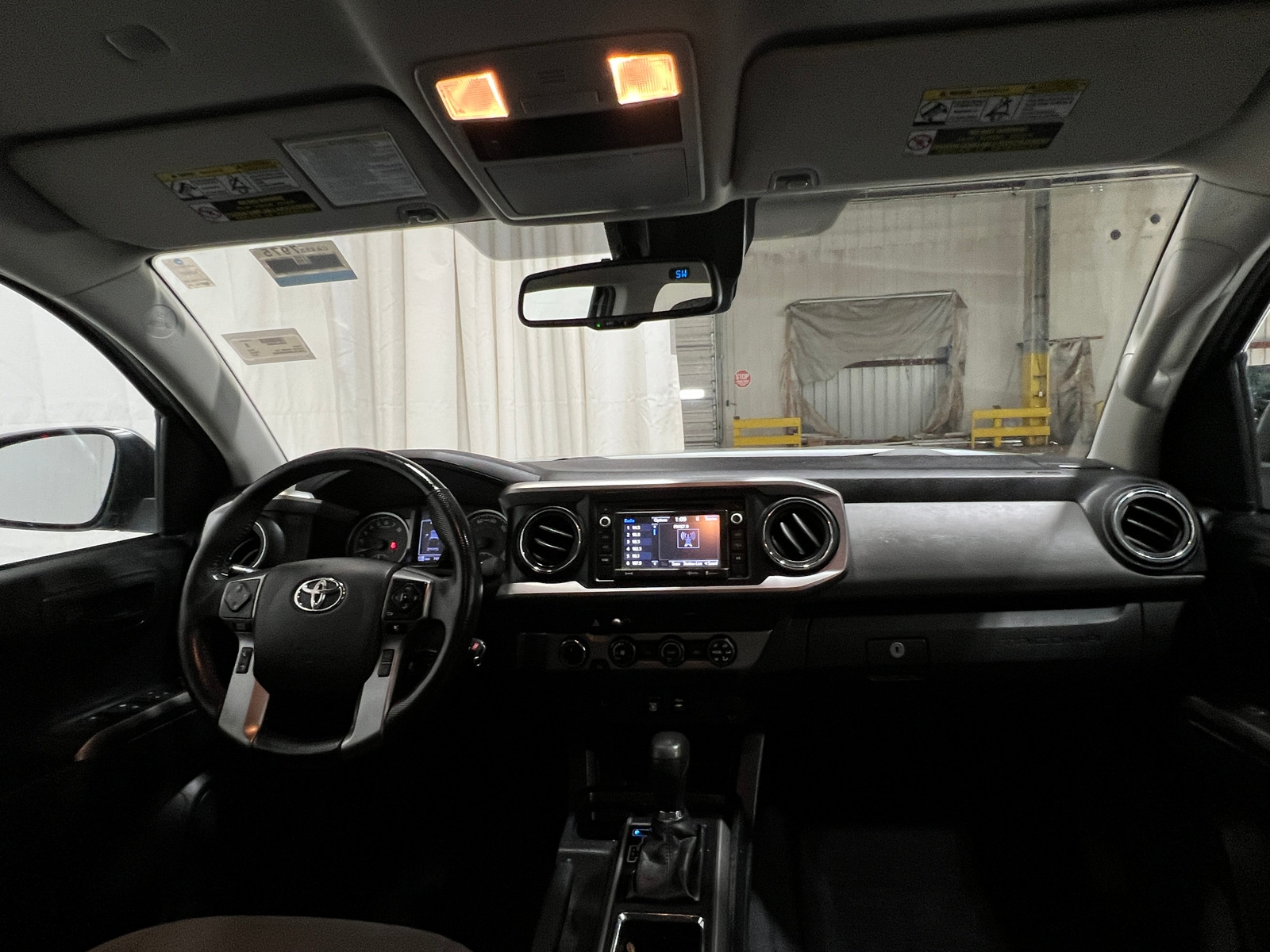 Thumbnail: 2019 Toyota Tacoma - 3